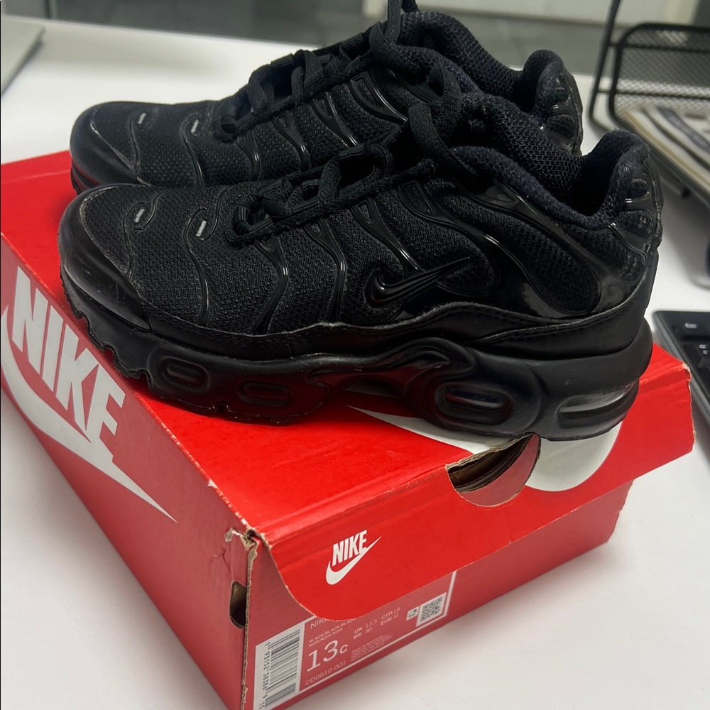 Nike Kids Black Athletic Sneakers